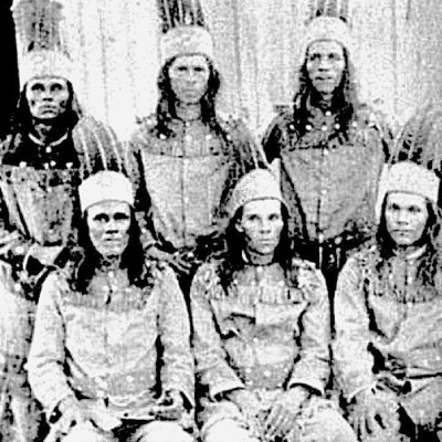 group of native Saura americans in old black and white photo